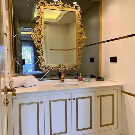 Luxury 2 1 ألانيا